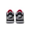 Air Jordan 3 'Fire Red' - Design Épuré avec les Détails Caractéristiques Rouges
